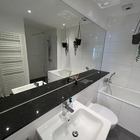 Apartment Nahe Flughafen Und Messe *
